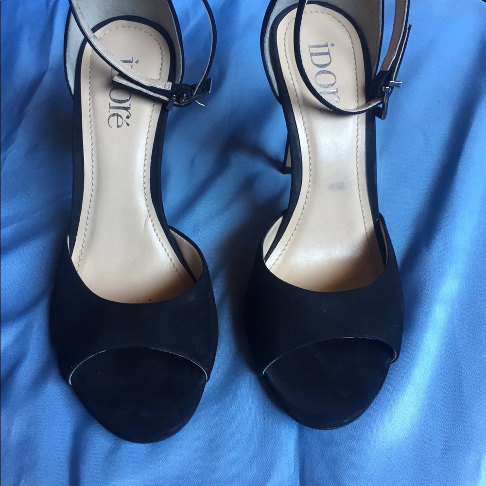 iDOré black high heels size 8M